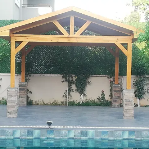 Havuz başı ahşap pergola